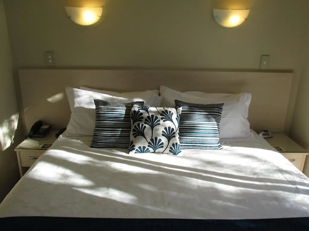 Motel 166 on Riccarton Christchurch 4*,